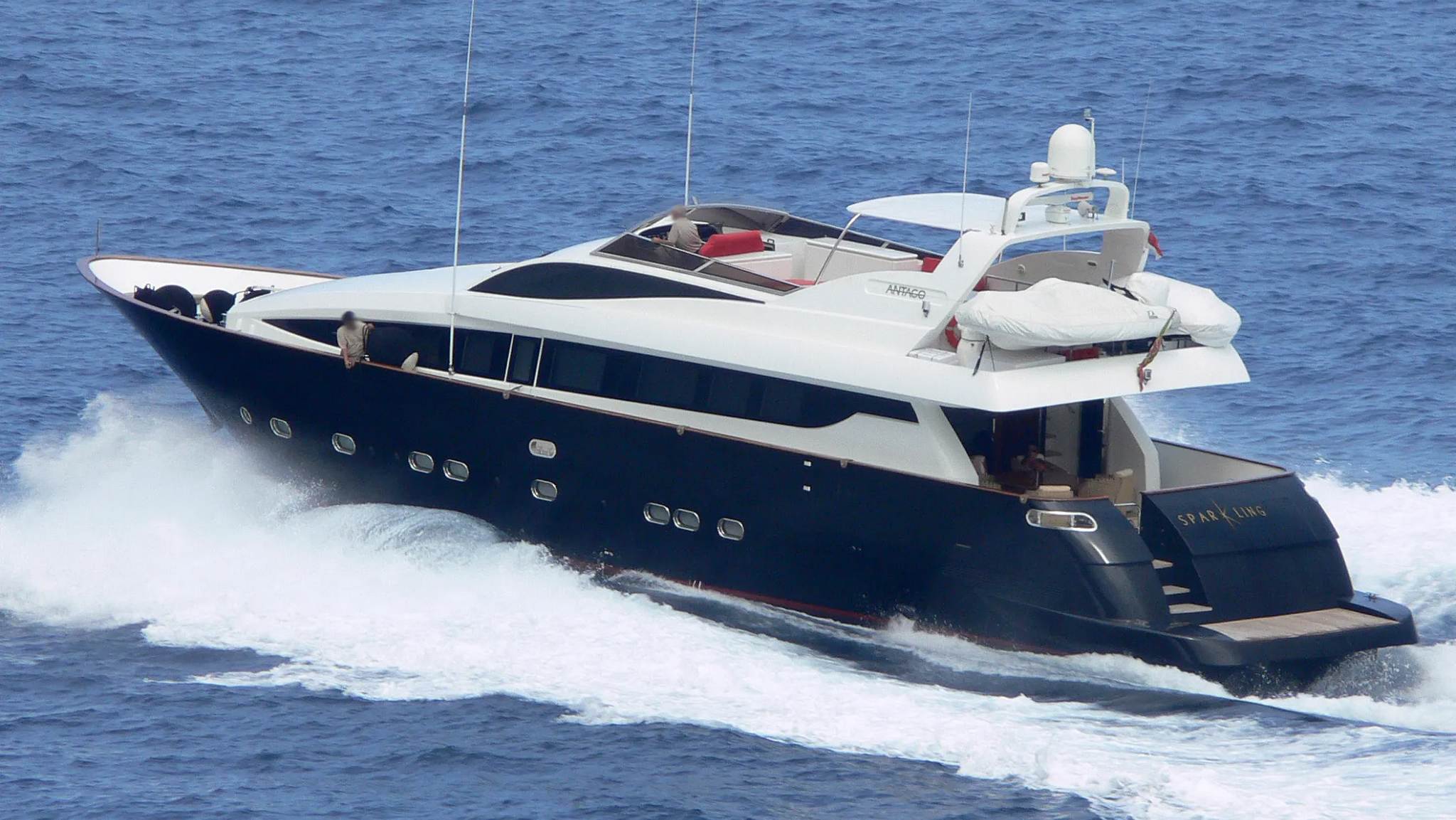 for-rent-yacht-antago-90-in-puerto-banus-marbella-0001