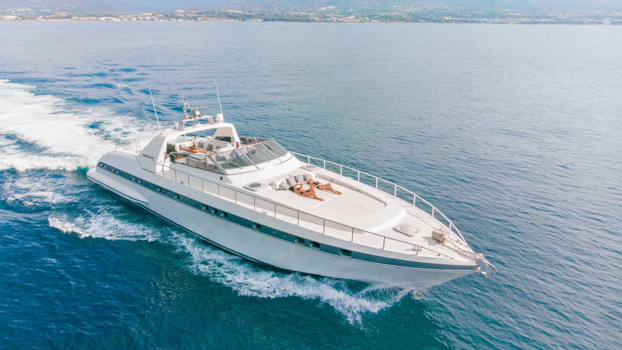 for-rent-yacht-mangusta-80-in-puerto-banus-marbella-0001