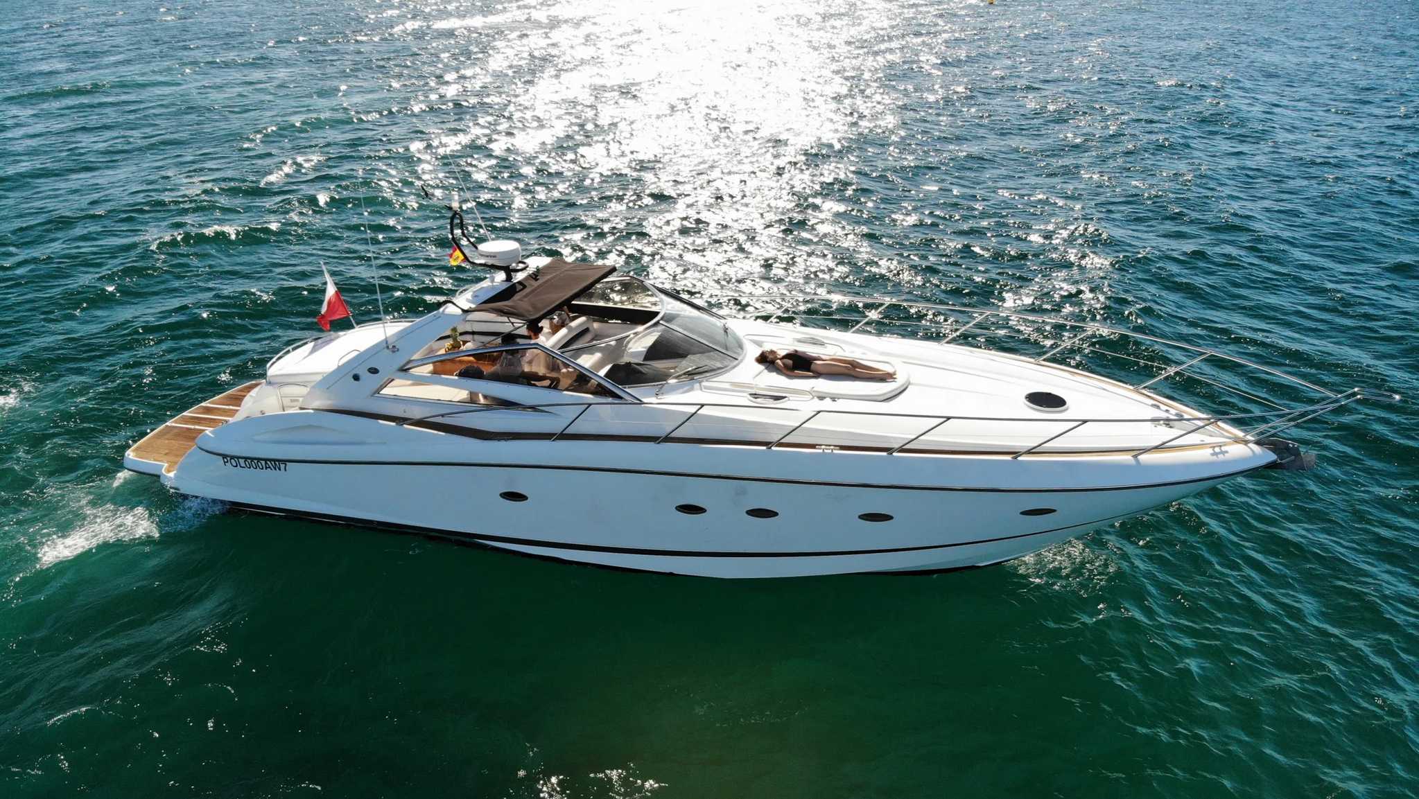 for-rent-yacht-predator-55-in-puerto-banus-marbella-0002