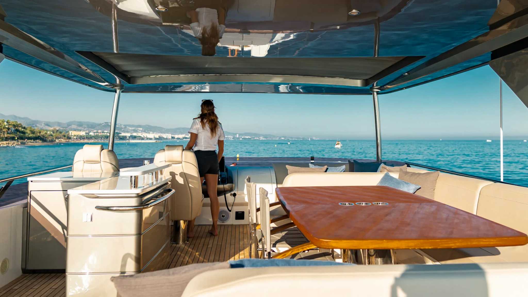 for-rent-yacht-princess-70-in-puerto-banus-marbella-0007