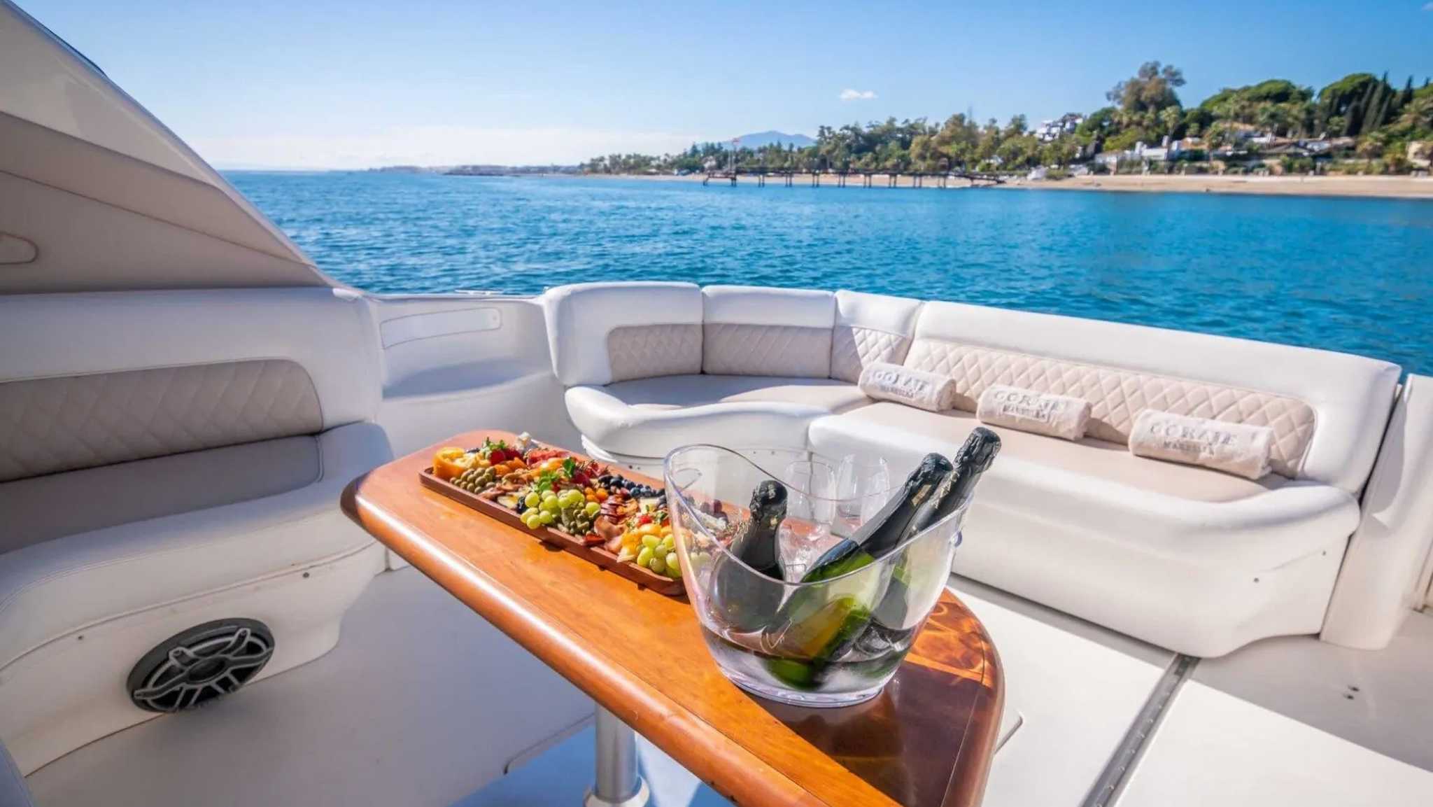 for-rent-yacht-sundancer-540-in-puerto-banus-marbella-0004